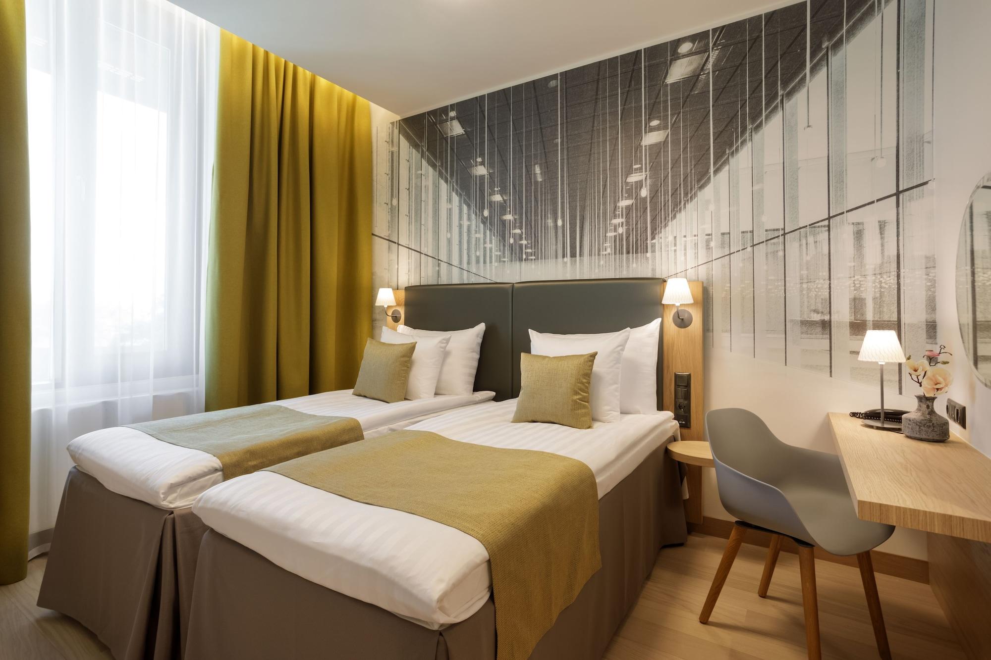 Hotel Centennial